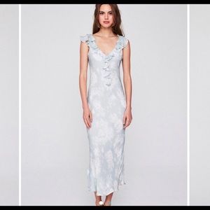 Stone cold fox Bellini slip